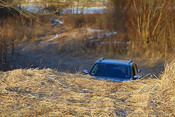 Travelnews.lv ceļo ar jauno pikapu «Renault Alaskan 2.3 dCi» 219735