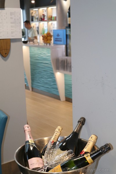 Travelnews.lv apmeklē restorānu - vīna bāru «Easy Wine» starptautiskajā lidostā «Rīga» 219801