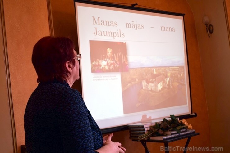 Jaunpils pils kamīnzālē aizvada vēsturisku notikumu - prezentē «Jaunpils muižas, muižiņas» 2. grāmatu Jaunpils pils kamīnzālē aizvada vēsturisku notikumu - prezentē «Jaunpils muižas, muižiņas» 2. grāmatu 220790