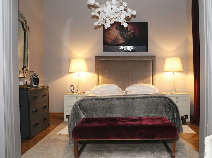 Travelnews.lv iepazīst Tallinas 5 zvaigžņu viesnīcas «Hotel St. Petersbourg» viesmīlību. Atbalsta: Hotel Schlössle Travelnews.lv iepazīst Tallinas 5 zvaigžņu viesnīcas «Hotel St. Petersbourg» viesmīlību. Atbalsta: Hotel Schlössle 221374