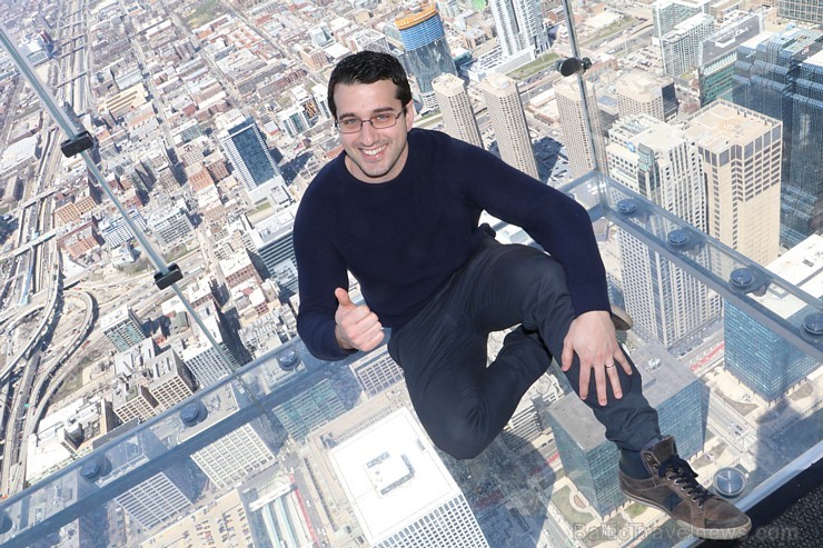 Travelnews.lv apmeklē Čikāgas augstākās ēkas Vilisa torņa skata platformu «Skydeck Chicago». Atbalsta: Finnair Travelnews.lv apmeklē Čikāgas augstākās ēkas Vilisa torņa skata platformu «Skydeck Chicago». Atbalsta: Finnair 221871
