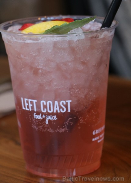 Travelnews.lv apmeklē Čikāgas ekoloģisko produktu virtuvi «Left Coast». Atbalsta: Finnair 222253