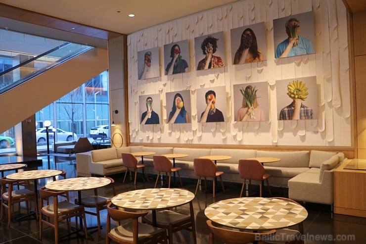 Travelnews.lv iepazīst divas Čikāgas viesnīcas - «Marriott Marquis Chicago» un «Kimpton Hotel Monaco Chicago».
Atbalsta: Finnair Travelnews.lv iepazīst divas Čikāgas viesnīcas - «Marriott Marquis Chicago» un «Kimpton Hotel Monaco Chicago».
Atbalsta: Finnair 222695