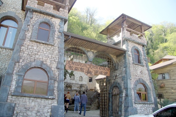 Travelnews.lv izgaršo Kaukāza virtuvi īstā Soču ceļmalas krogā. Atbalsta  Rosa Khutor kūrorts 222748