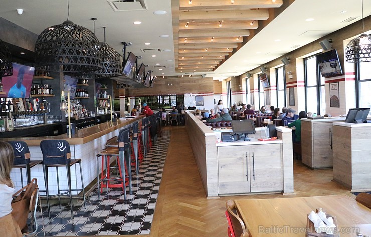 Travelnews.lv apmeklē alus brūzi «Empirical Brewery» un picēriju «Roots Pizza» Čikāgā. Atbalsta: Finnair Travelnews.lv apmeklē alus brūzi «Empirical Brewery» un picēriju «Roots Pizza» Čikāgā. Atbalsta: Finnair 223482