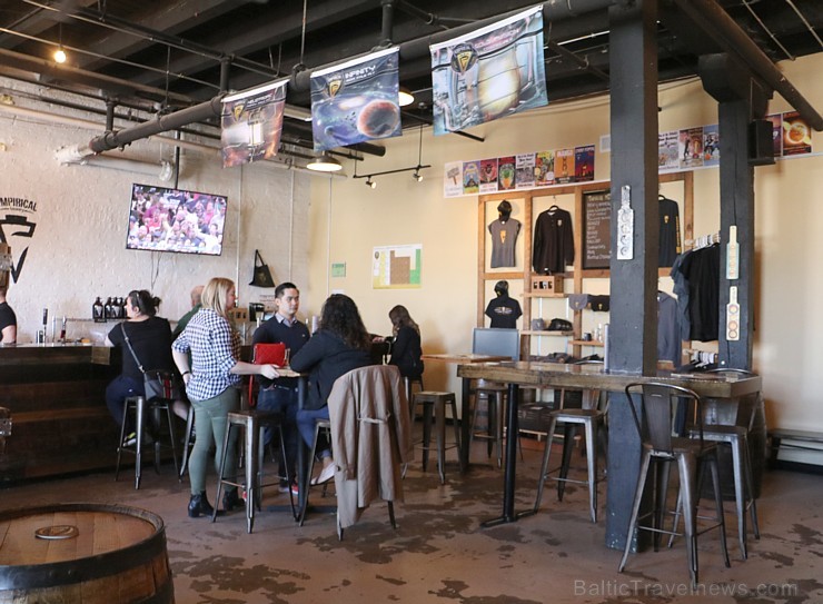 Travelnews.lv apmeklē alus brūzi «Empirical Brewery» un picēriju «Roots Pizza» Čikāgā. Atbalsta: Finnair Travelnews.lv apmeklē alus brūzi «Empirical Brewery» un picēriju «Roots Pizza» Čikāgā. Atbalsta: Finnair 223492