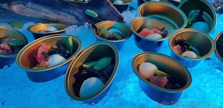Travelnews.lv piedāvā dažus fotomirkļus no grandiozās Rīgas 5 zvaigžņu viesnīcas «Grand Poet by Semarah Hotels» atklāšanas 31.05.2018. Foto: Samsung N Travelnews.lv piedāvā dažus fotomirkļus no grandiozās Rīgas 5 zvaigžņu viesnīcas «Grand Poet by Semarah Hotels» atklāšanas 31.05.2018. Foto: Samsung N 224407