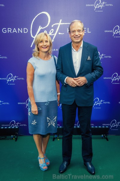 Travelnews.lv piedāvā dažus fotomirkļus no grandiozās Rīgas 5 zvaigžņu viesnīcas «Grand Poet by Semarah Hotels» atklāšanas. Foto: Grand Poet Hotel Travelnews.lv piedāvā dažus fotomirkļus no grandiozās Rīgas 5 zvaigžņu viesnīcas «Grand Poet by Semarah Hotels» atklāšanas. Foto: Grand Poet Hotel 224490