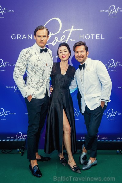 Travelnews.lv piedāvā dažus fotomirkļus no grandiozās Rīgas 5 zvaigžņu viesnīcas «Grand Poet by Semarah Hotels» atklāšanas. Foto: Grand Poet Hotel Travelnews.lv piedāvā dažus fotomirkļus no grandiozās Rīgas 5 zvaigžņu viesnīcas «Grand Poet by Semarah Hotels» atklāšanas. Foto: Grand Poet Hotel 224492