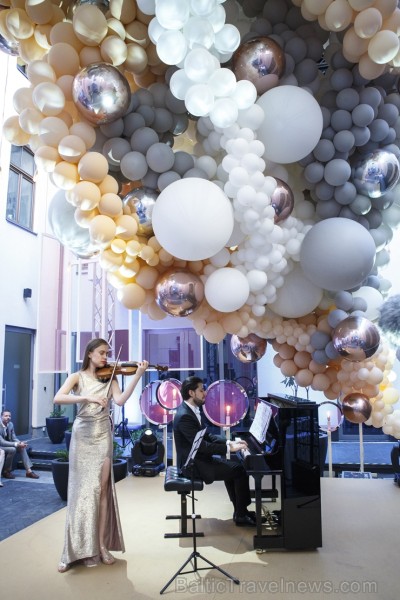 Travelnews.lv piedāvā dažus fotomirkļus no grandiozās Rīgas 5 zvaigžņu viesnīcas «Grand Poet by Semarah Hotels» atklāšanas. Foto: Grand Poet Hotel Travelnews.lv piedāvā dažus fotomirkļus no grandiozās Rīgas 5 zvaigžņu viesnīcas «Grand Poet by Semarah Hotels» atklāšanas. Foto: Grand Poet Hotel 224504