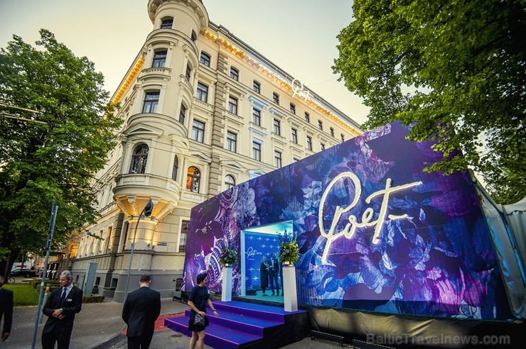 Travelnews.lv piedāvā dažus fotomirkļus no grandiozās Rīgas 5 zvaigžņu viesnīcas «Grand Poet by Semarah Hotels» atklāšanas. Foto: Grand Poet Hotel Travelnews.lv piedāvā dažus fotomirkļus no grandiozās Rīgas 5 zvaigžņu viesnīcas «Grand Poet by Semarah Hotels» atklāšanas. Foto: Grand Poet Hotel 224513