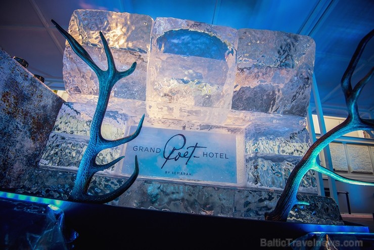 Travelnews.lv piedāvā dažus fotomirkļus no grandiozās Rīgas 5 zvaigžņu viesnīcas «Grand Poet by Semarah Hotels» atklāšanas. Foto: Grand Poet Hotel Travelnews.lv piedāvā dažus fotomirkļus no grandiozās Rīgas 5 zvaigžņu viesnīcas «Grand Poet by Semarah Hotels» atklāšanas. Foto: Grand Poet Hotel 224514
