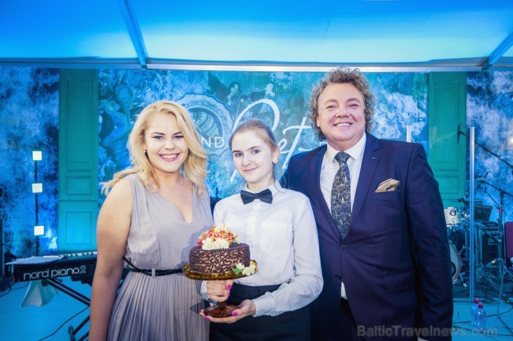 Travelnews.lv piedāvā dažus fotomirkļus no grandiozās Rīgas 5 zvaigžņu viesnīcas «Grand Poet by Semarah Hotels» atklāšanas. Foto: Grand Poet Hotel Travelnews.lv piedāvā dažus fotomirkļus no grandiozās Rīgas 5 zvaigžņu viesnīcas «Grand Poet by Semarah Hotels» atklāšanas. Foto: Grand Poet Hotel 224528
