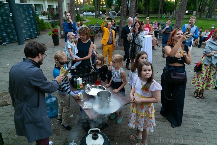 Jūrmalā 31.05.2108. ir atklāts ar vērienu jauns restorāns «Simmer» 224616