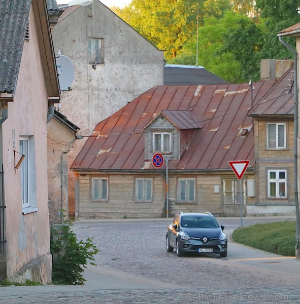 Travelnews.lv ar jauno 7-vietīgo «Lexus RX 450hL» apceļo Jelgavu, Jūrmalu, Talsus un Rīgu 224754