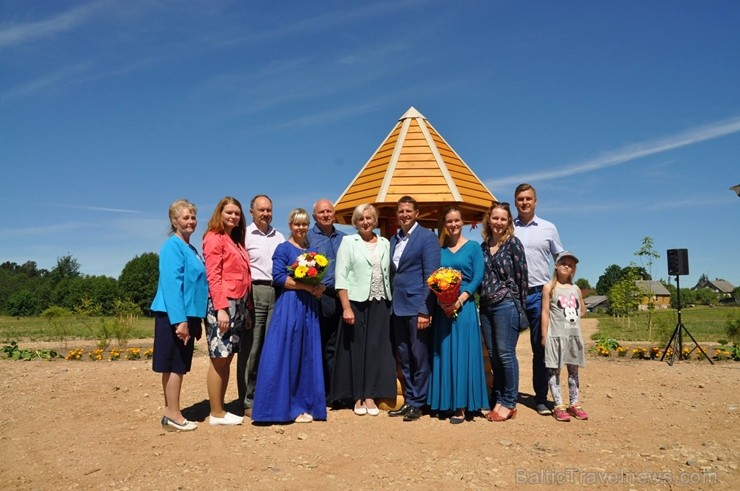Ludzā  svinīgi atklāj jaunizveidoto Gaismas dārzu 225488