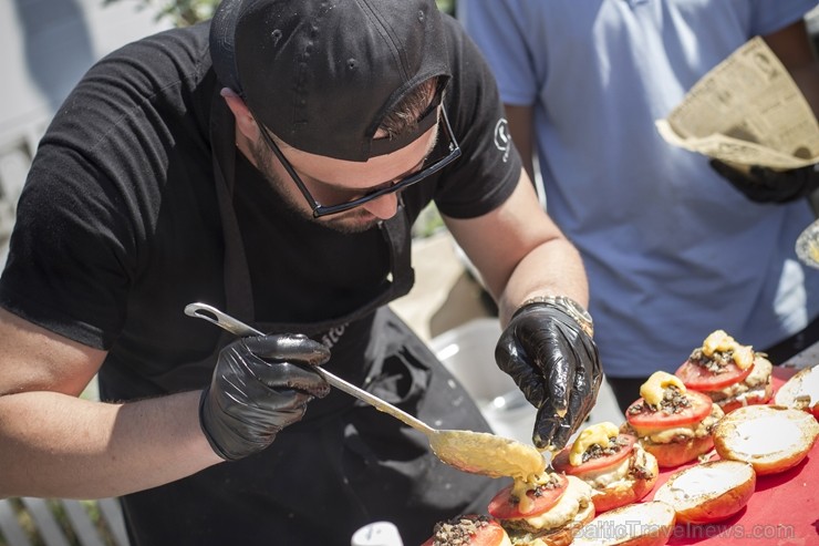 Jūrmalā grandiozi aizvada ielu ēdienu festivālu Gourmet Fair 225871