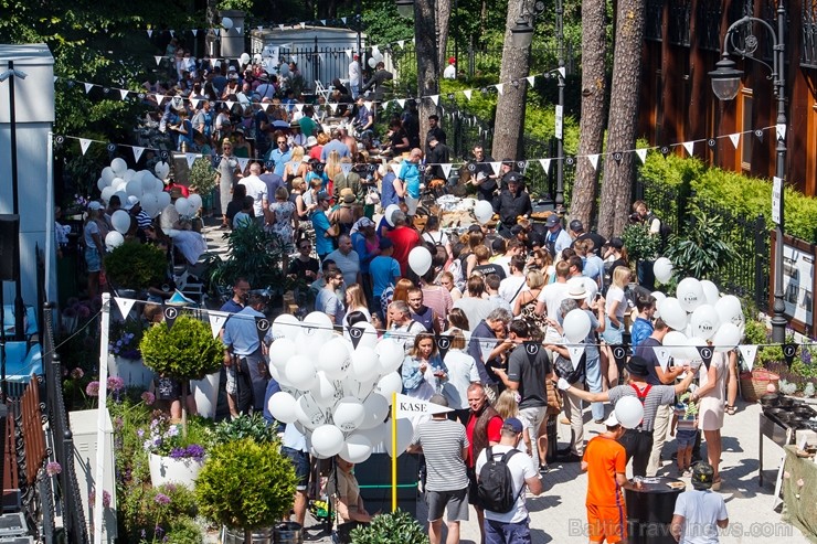 Jūrmalā grandiozi aizvada ielu ēdienu festivālu Gourmet Fair 225911