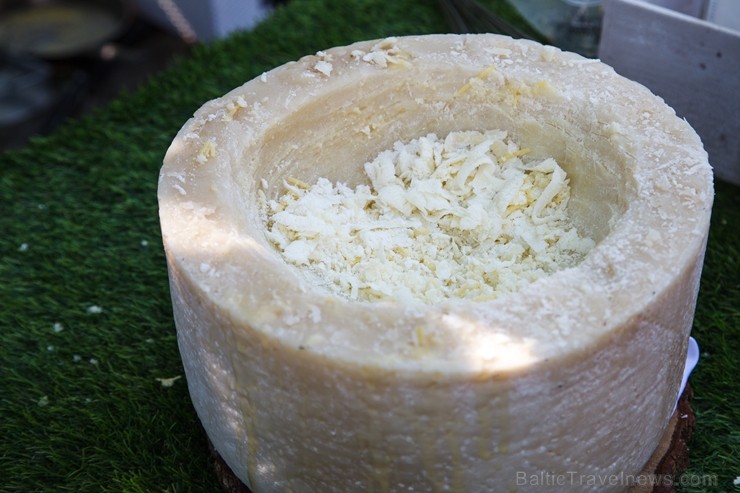 Jūrmalā grandiozi aizvada ielu ēdienu festivālu Gourmet Fair 225918