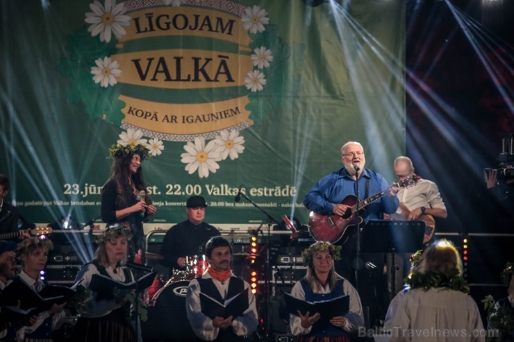 Valkā izdziedāts Līgo dižkoncerts 226035