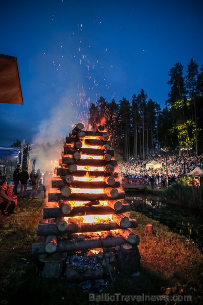 Valkā izdziedāts Līgo dižkoncerts 226041
