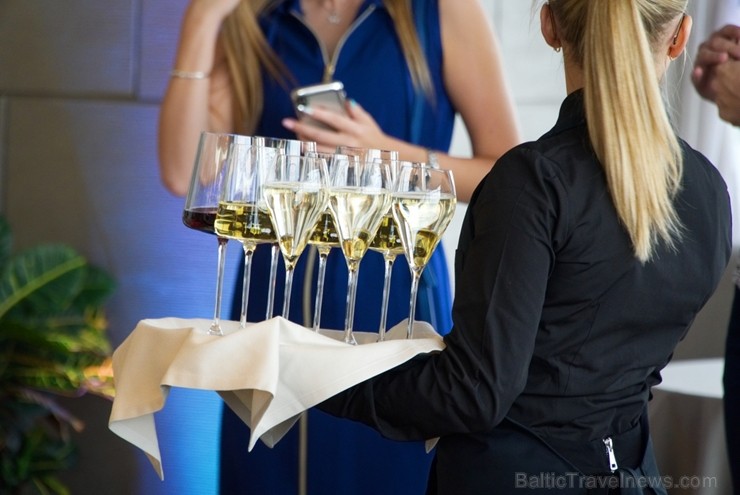 «Bellevue Park Hotel Riga» skaisto jumta terasi «Le Sommet» atklāj ar bagātīgu ballīti 226384