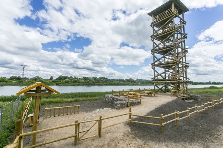 Jelgavas Pils salā izveidots teju 20 metru garš skatu tornis un piknika vieta 226463