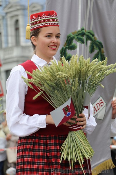 Dziesmu un deju svētku atklāšanas gājiens 1.07.2018 pulcē Rīgā visus Latvijas novadus 226565
