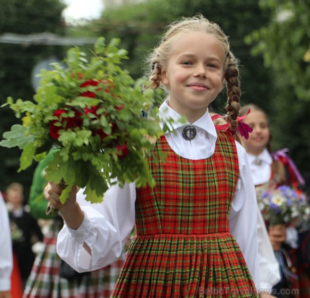 Dziesmu un deju svētku atklāšanas gājiens 1.07.2018 pulcē Rīgā visus Latvijas novadus 226589