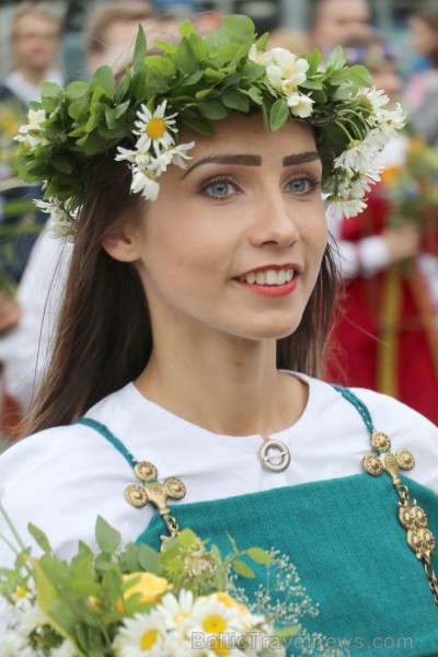 Dziesmu un deju svētku atklāšanas gājiens pulcē Rīgā visus Latvijas novadus (501-600) 227046