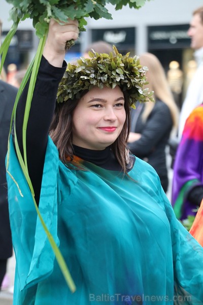 Dziesmu un deju svētku atklāšanas gājiens pulcē Rīgā visus Latvijas novadus (501-600) 227049