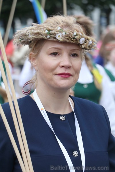 Dziesmu un deju svētku atklāšanas gājiens pulcē Rīgā visus Latvijas novadus (501-600) 227128