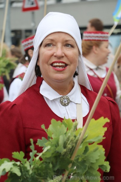 Dziesmu un deju svētku atklāšanas gājiens pulcē Rīgā visus Latvijas novadus (501-600) 227162