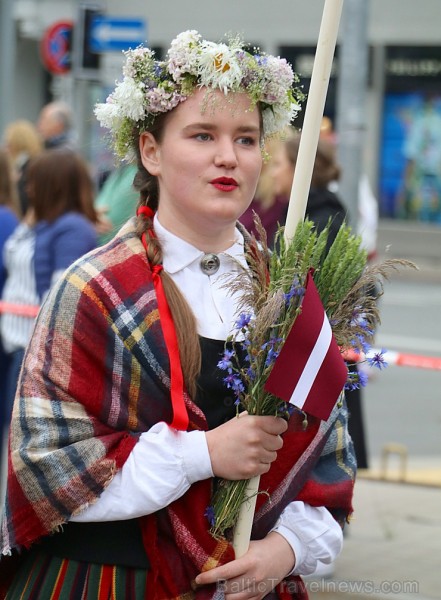 Dziesmu un deju svētku atklāšanas gājiens pulcē Rīgā visus Latvijas novadus (601-700) 227214