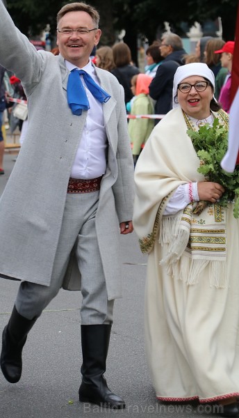 Dziesmu un deju svētku atklāšanas gājiens pulcē Rīgā visus Latvijas novadus (601-700) 227354