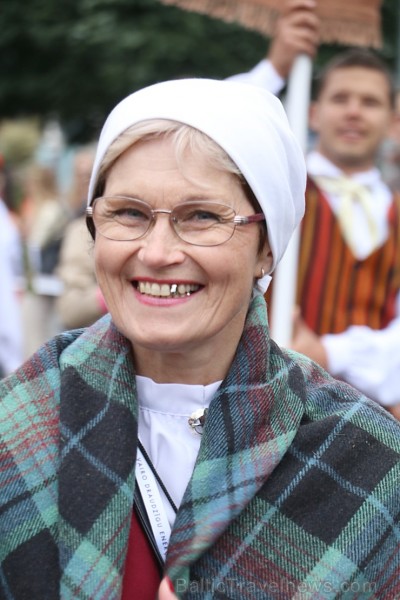 Dziesmu un deju svētku atklāšanas gājiens pulcē Rīgā visus Latvijas novadus (601-700) 227372