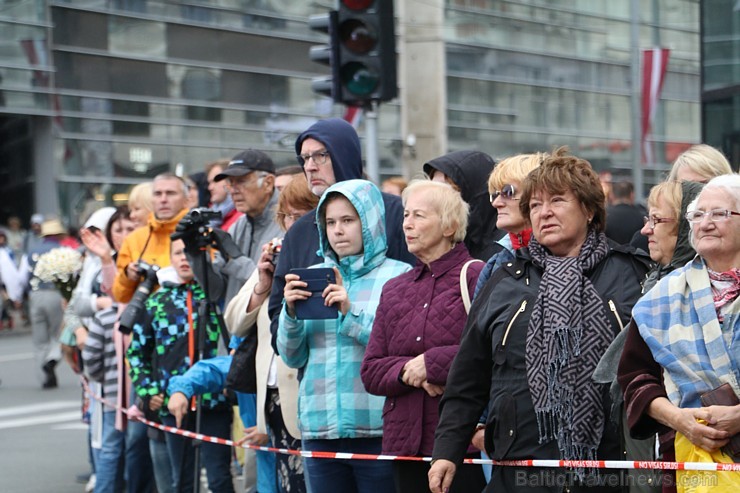 Dziesmu un deju svētku atklāšanas gājiens pulcē Rīgā visus Latvijas novadus (701-800) 227407