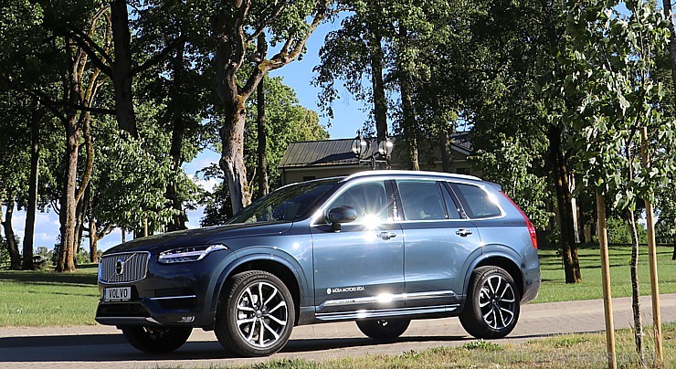 Travelnews.lv ar jauno «Volvo XC90» izbauda Skrundas muižas viesmīlību 227872
