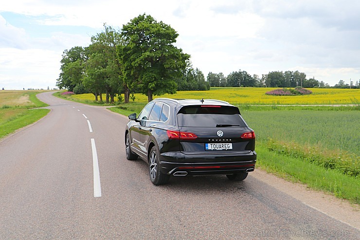 Travelnews.lv ar jauno «Volkswagen Touareg» apceļo Rūjienas novadu 228024