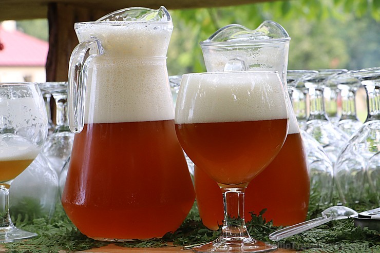 Īsi pirms atklāšanas Travelnews.lv 14.07.2018 apciemo Dikļu pils muzikālo un gastronomisko baudījumu «Sajūtu festivāls» Īsi pirms atklāšanas Travelnews.lv 14.07.2018 apciemo Dikļu pils muzikālo un gastronomisko baudījumu «Sajūtu festivāls» 228117