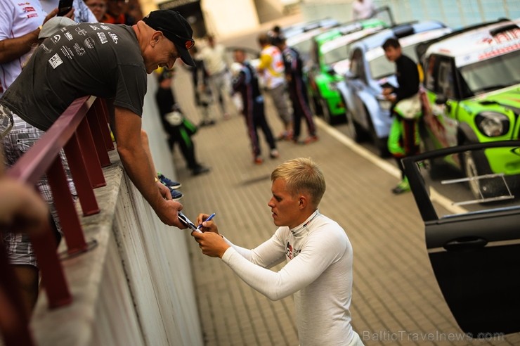 Igaunijā norisinās gada lielākais autosporta pasākums - Shell Helix Rally Estonia. Foto: Gatis Smudzis Igaunijā norisinās gada lielākais autosporta pasākums - Shell Helix Rally Estonia. Foto: Gatis Smudzis 228249