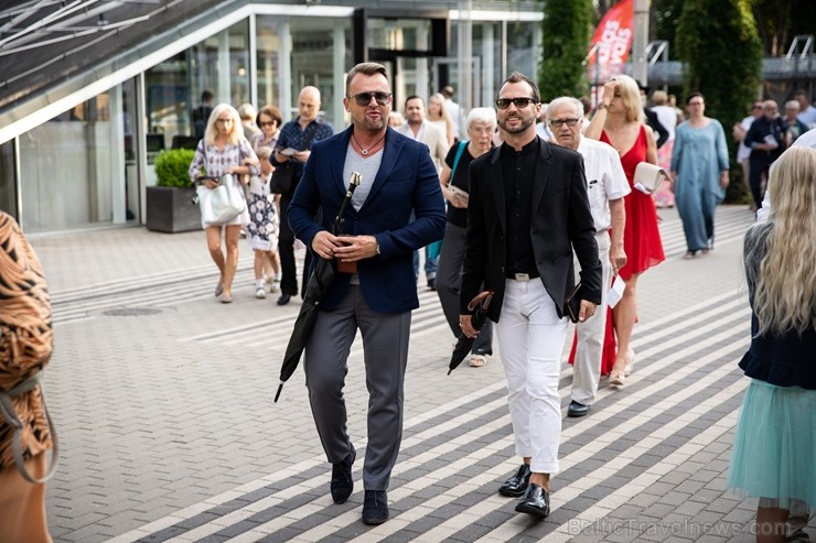 Ar krāšņu koncertu «Dzimuši Latvijā» atklāts 4. Jūrmalas Festivāls 228783
