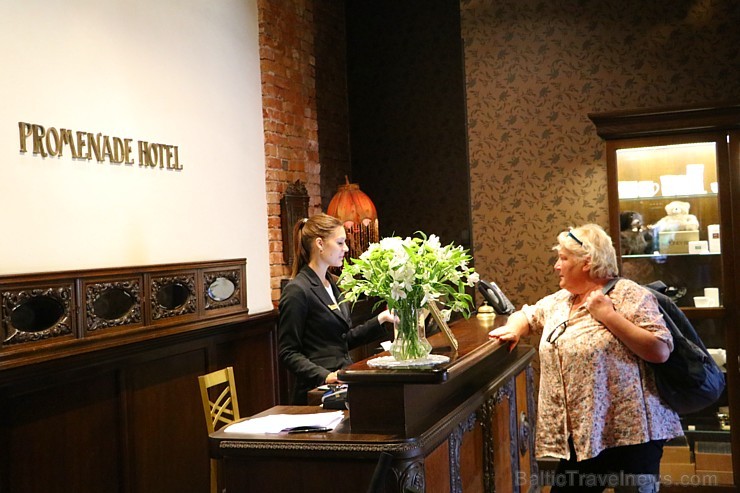 Travelnews.lv ar jauno Audi A6 iepazīst 5 zvaigžņu viesnīcas «Promenade Hotel Liepaja» viesmīlību Travelnews.lv ar jauno Audi A6 iepazīst 5 zvaigžņu viesnīcas «Promenade Hotel Liepaja» viesmīlību 229025