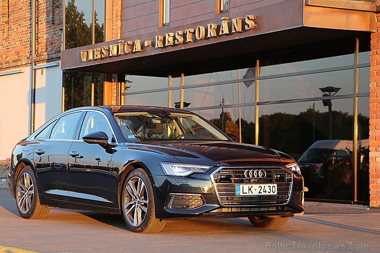 Travelnews.lv ar jauno Audi A6 iepazīst 5 zvaigžņu viesnīcas «Promenade Hotel Liepaja» viesmīlību Travelnews.lv ar jauno Audi A6 iepazīst 5 zvaigžņu viesnīcas «Promenade Hotel Liepaja» viesmīlību 229045