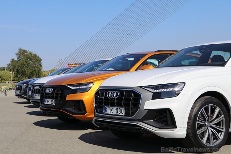 Piecu zvaigžņu viesnīcā «Grand Poet by Semarah Hotels» prezentē jauno «Audi Q8» 229780