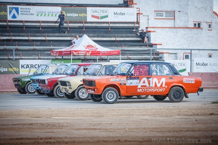 Bauskas dubļos notiek Latvijas rallijkrosa 4.posms 229992