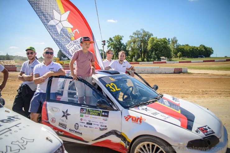 Bauskas dubļos notiek Latvijas rallijkrosa 4.posms 229994