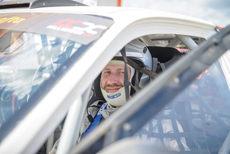Bauskas dubļos notiek Latvijas rallijkrosa 4.posms 229998