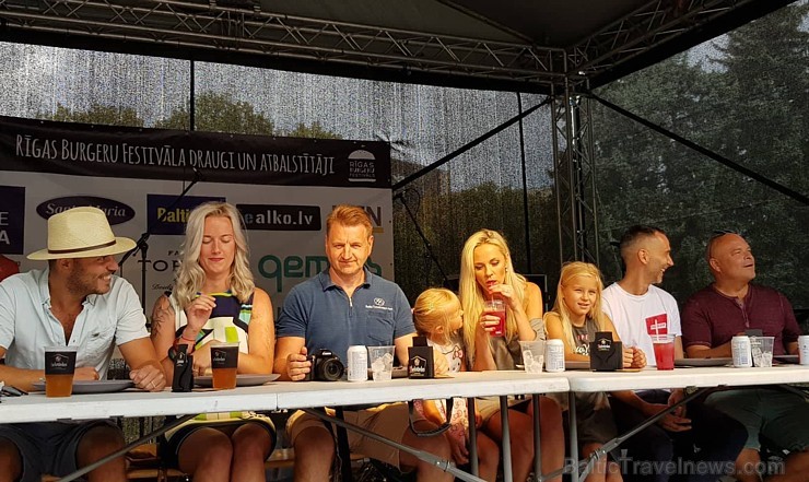 Otrais «Rīgas Burgeru Festivāls 2018» 4.08.2018 noskaidroja ātrāko ēdāju un labāko burgeru 230256