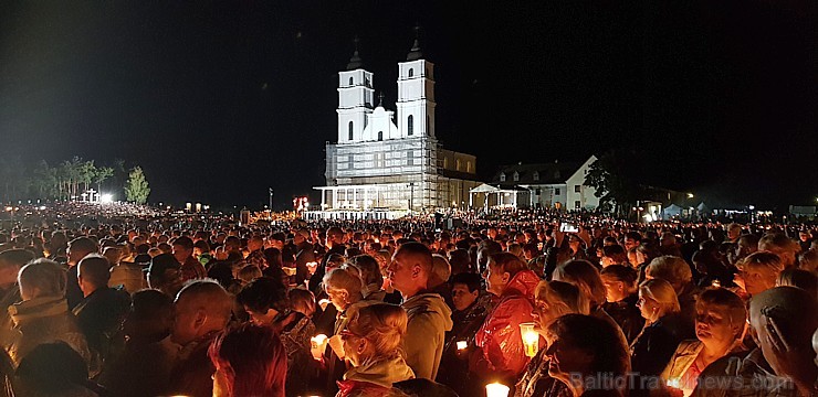 Travelnews.lv apmeklē Krusta ceļu Aglonā 230750